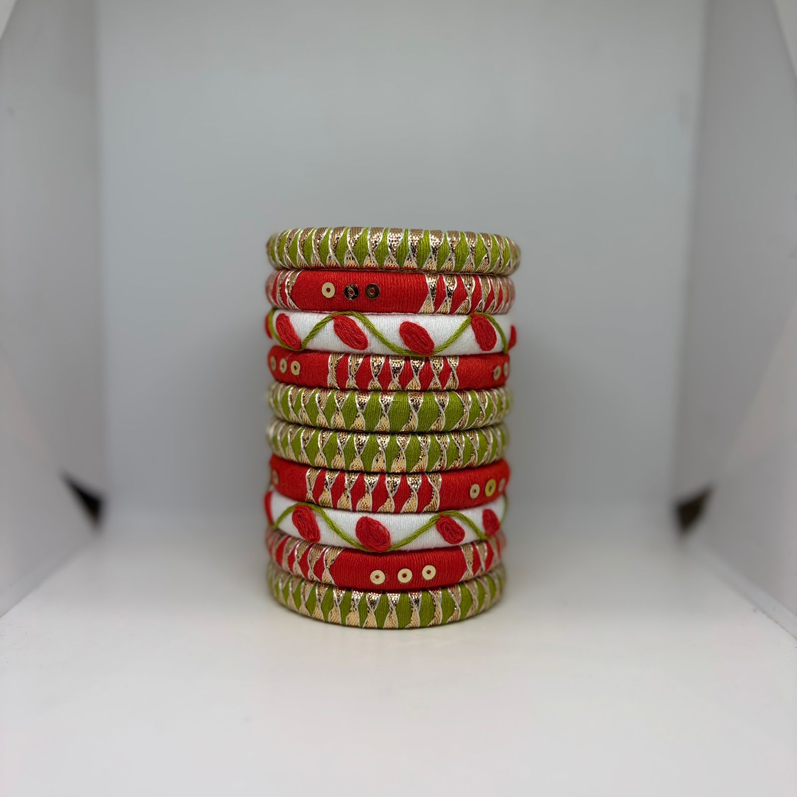 Saanvi [Multicolour Handcrafted Bangles]