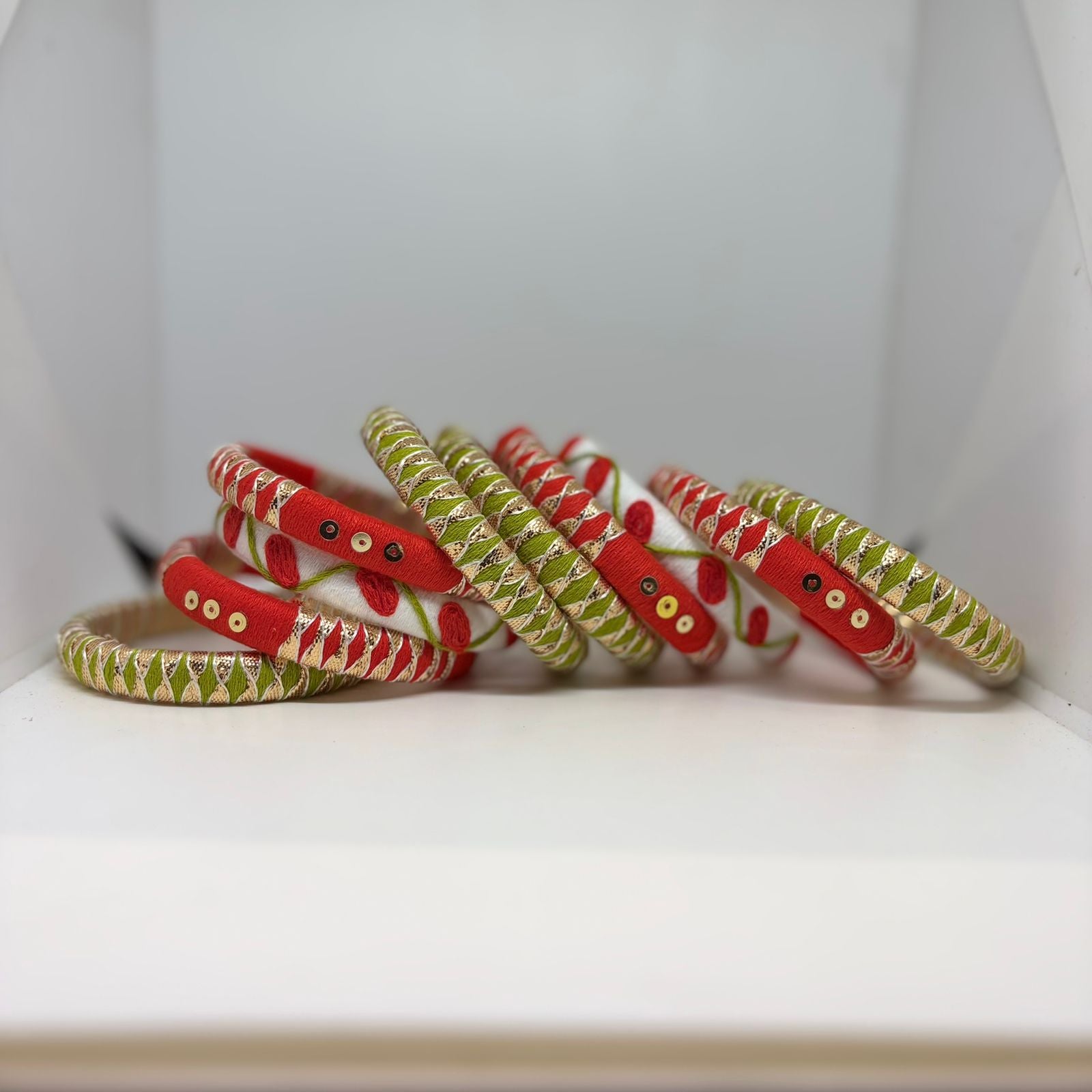 Saanvi [Multicolour Handcrafted Bangles]